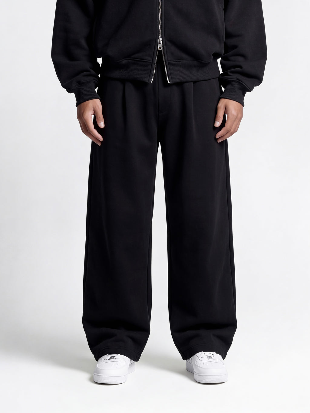 Oversized pleated pants