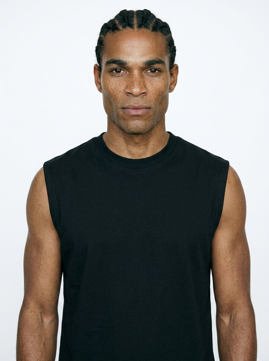 SLEEVELESS T-SHIRT